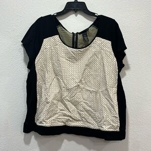 ⭐️ 3/$12 lane Bryant blouse